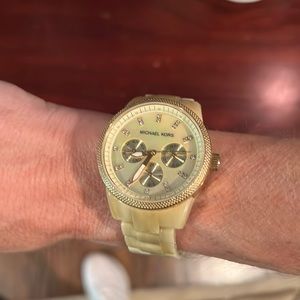 ✅Michael Kors Horn Set Watch